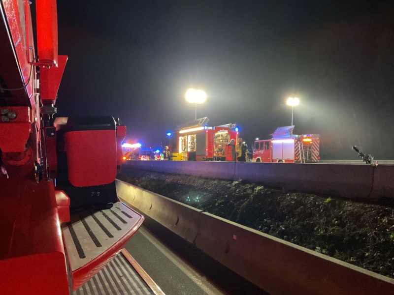 26-04-15-02-03-04-0322